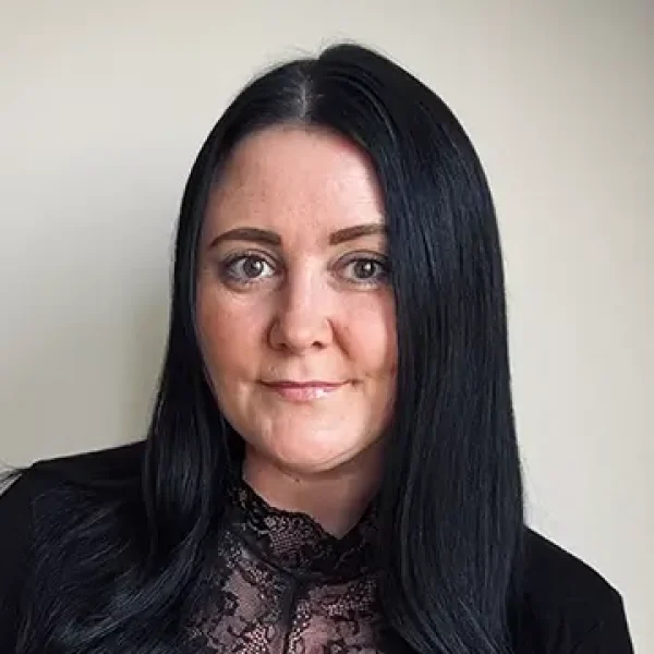 Nicole Tretschuks - Teamassistentin